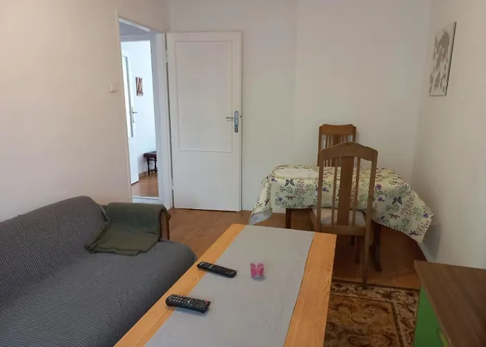 Mieszkanie Obok Biblioteki Boleslawa Lubosza