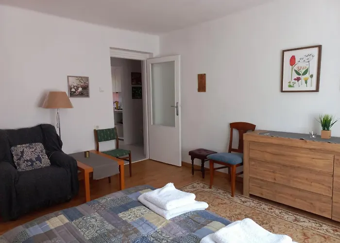 Mieszkanie Obok Biblioteki Boleslawa Lubosza דירה