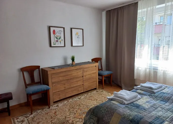 Mieszkanie Obok Biblioteki Boleslawa Lubosza * טרנובסקי גאורי